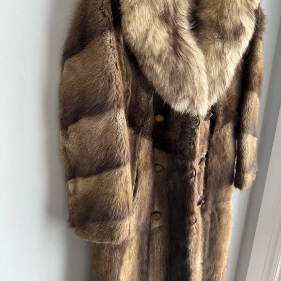 Vintage 70s Penny Lane Raccoon Fur Coat Fox Collar XS/S Longline Boho Statement - Picture 6 of 16